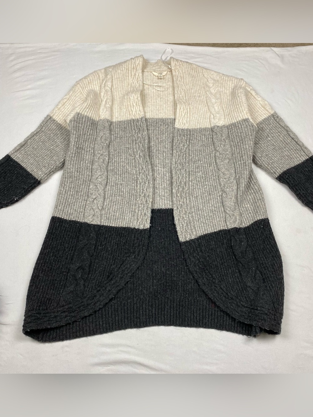 Terra & Sky Cream, Gray & Black Colorblock Cable Knit Cardigan